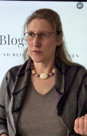 Dorothee während des Blog-Workshops bei der VHS